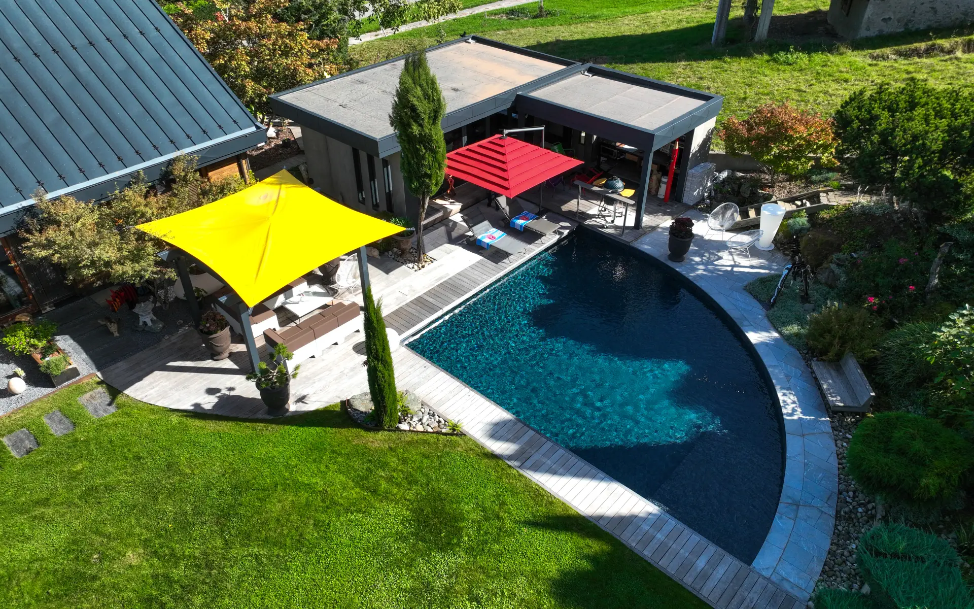 Piscine Saint-Mury-Monteymont design contemporain
